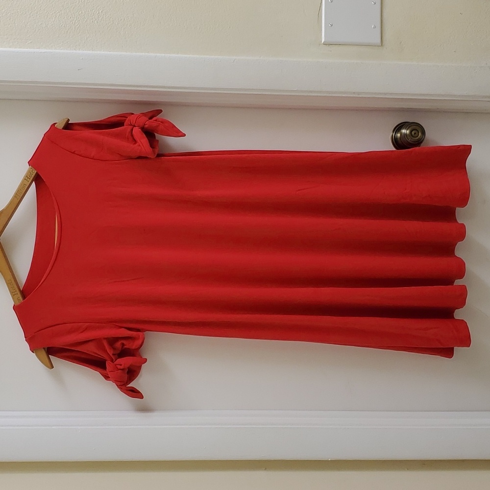 🤩Susana Monaco Tie short sleeve dress size small
